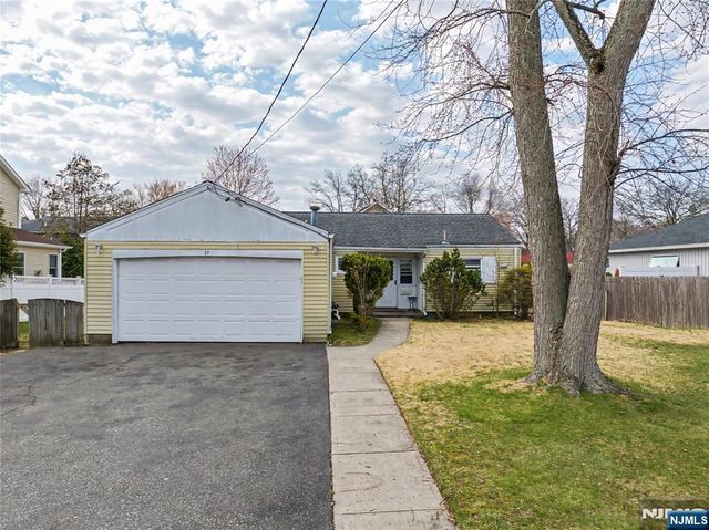 17 George Road, Emerson, NJ 07630