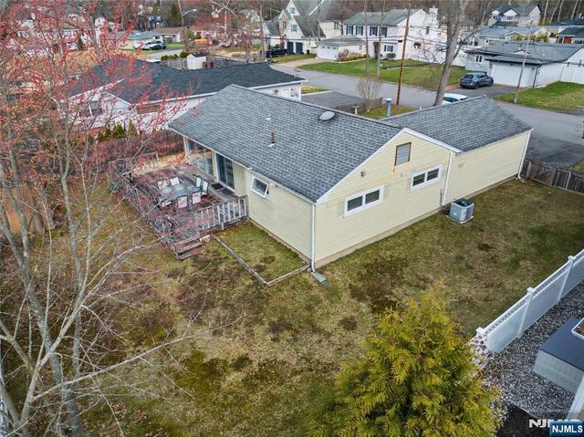 17 George Road, Emerson, NJ 07630