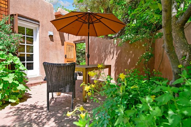 513 Plaza Balentine, Santa Fe, NM 87501