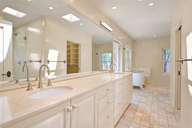 513 Plaza Balentine, Santa Fe, NM 87501