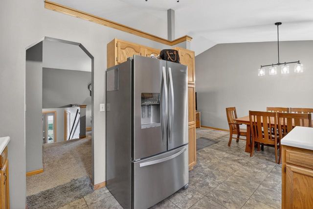 753 Walker Way, Edgerton, WI 53534