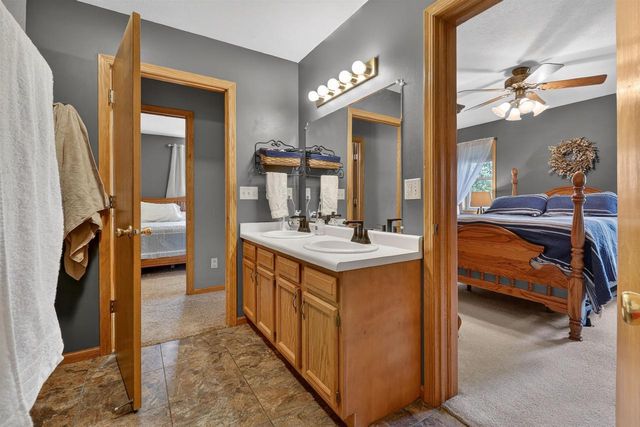 753 Walker Way, Edgerton, WI 53534