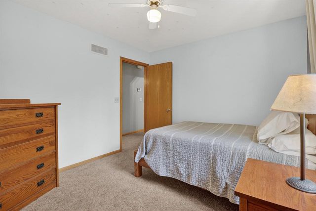 753 Walker Way, Edgerton, WI 53534