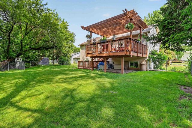 753 Walker Way, Edgerton, WI 53534