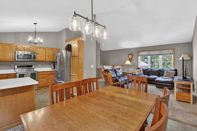 753 Walker Way, Edgerton, WI 53534