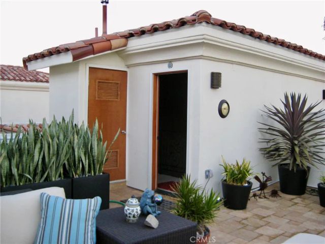 4328 Gentry Avenue 2, Studio City, CA 91604