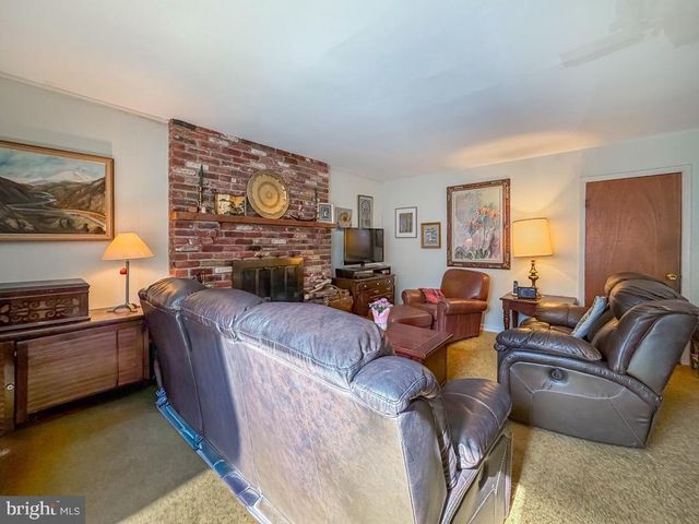 1007 DICK AVE, Warminster, PA 18974