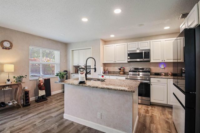 6881 Willow Creek Run, Lake Worth, FL 33463