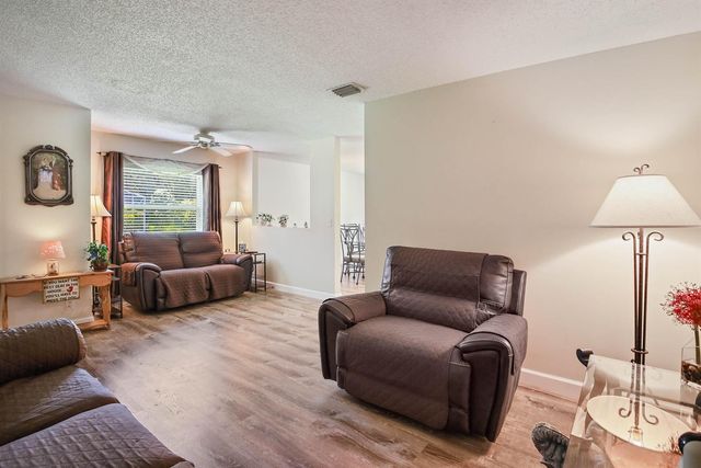 6881 Willow Creek Run, Lake Worth, FL 33463