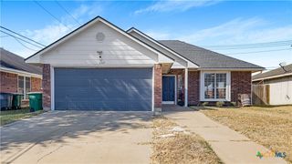 307 Stone Gate Drive, Victoria, TX 77904