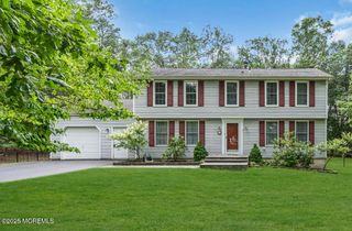 6 Harmony Hill Court, Jackson, NJ 08527