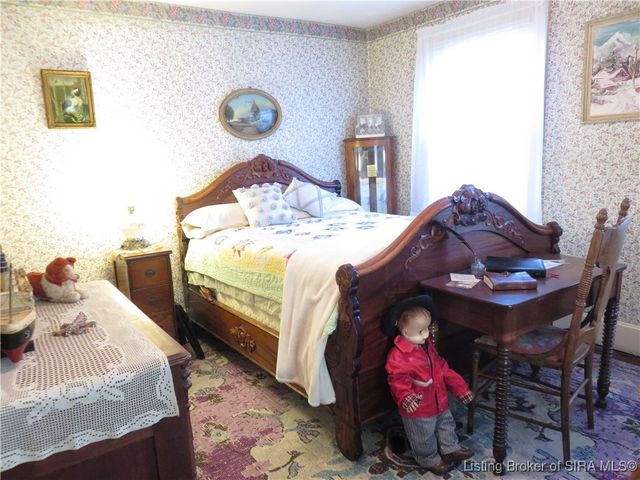 910 E Second Street, Madison, IN 47250