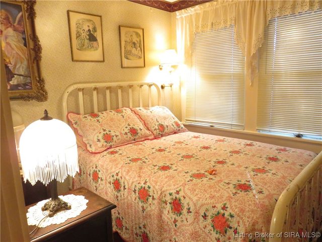 910 E Second Street, Madison, IN 47250