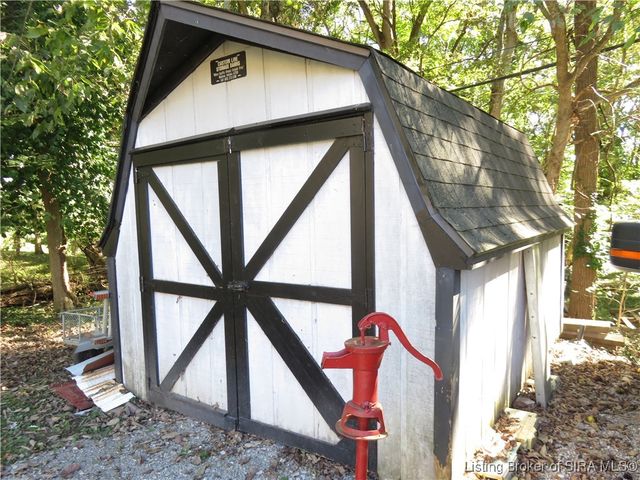 910 E Second Street, Madison, IN 47250