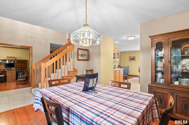 3908 Thackeray Drive, Springfield, IL 62711