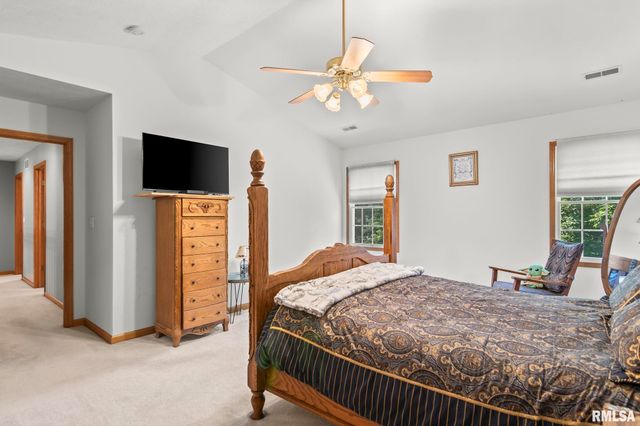 3908 Thackeray Drive, Springfield, IL 62711
