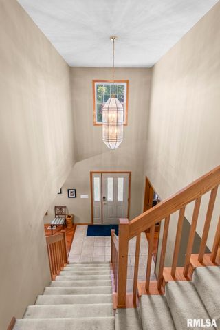3908 Thackeray Drive, Springfield, IL 62711