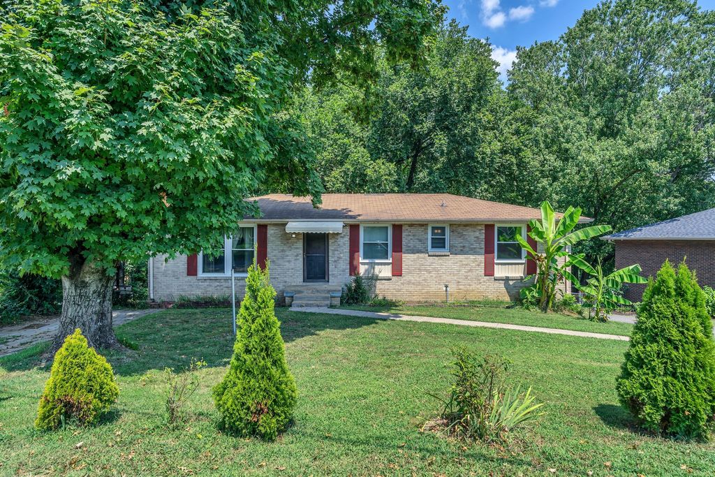 174 Brenda Ln, Antioch, TN 37013