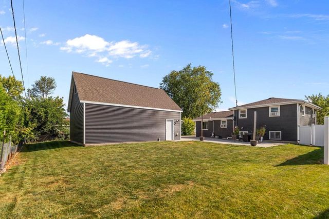 1158 LORETTA AVENUE, Menasha, WI 54952