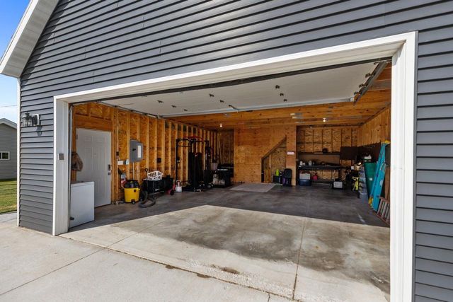 1158 LORETTA AVENUE, Menasha, WI 54952