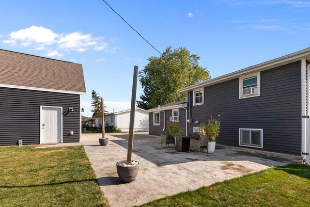 1158 LORETTA AVENUE, Menasha, WI 54952