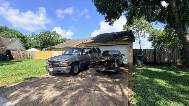 3403 Golders Green Drive, Houston, TX 77082