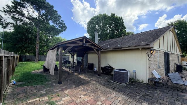 3403 Golders Green Drive, Houston, TX 77082