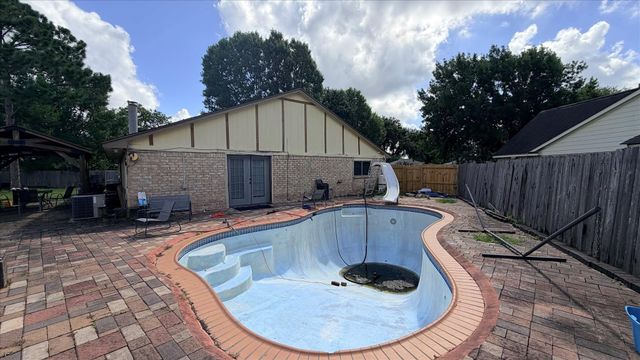 3403 Golders Green Drive, Houston, TX 77082