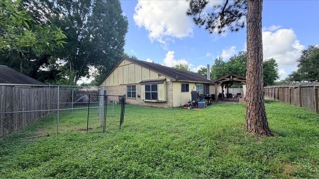3403 Golders Green Drive, Houston, TX 77082
