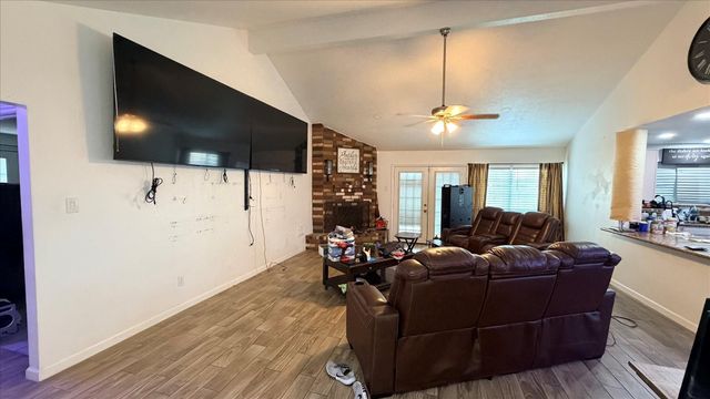 3403 Golders Green Drive, Houston, TX 77082