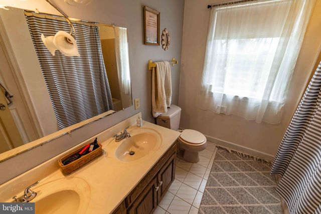 339 CHURCHTOWN RD, Narvon, PA 17555