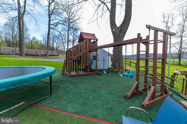 339 CHURCHTOWN RD, Narvon, PA 17555