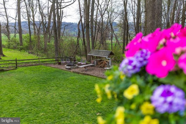 339 CHURCHTOWN RD, Narvon, PA 17555