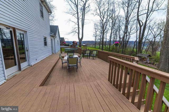 339 CHURCHTOWN RD, Narvon, PA 17555