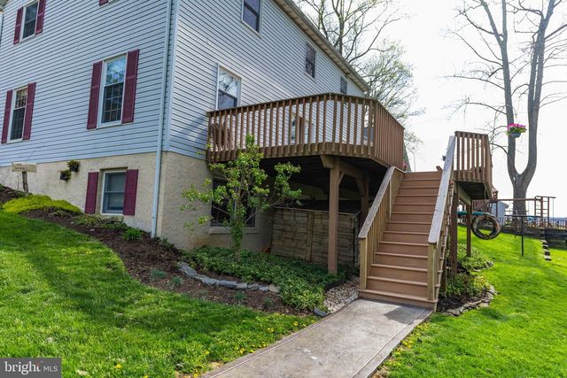 339 CHURCHTOWN RD, Narvon, PA 17555