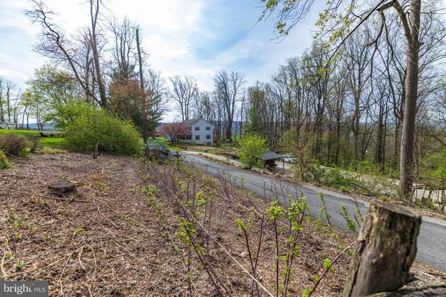 339 CHURCHTOWN RD, Narvon, PA 17555