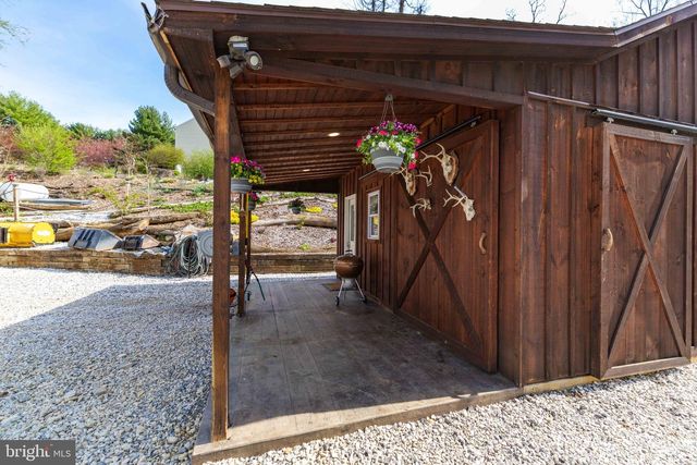 339 CHURCHTOWN RD, Narvon, PA 17555