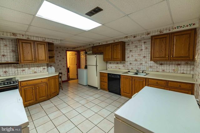 339 CHURCHTOWN RD, Narvon, PA 17555