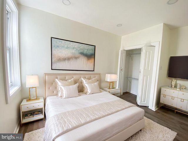 3555 EMERALD ST, Philadelphia, PA 19134