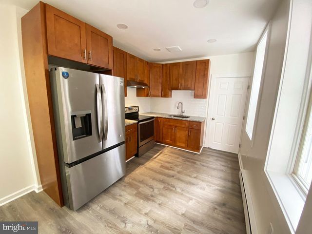 3555 EMERALD ST, Philadelphia, PA 19134