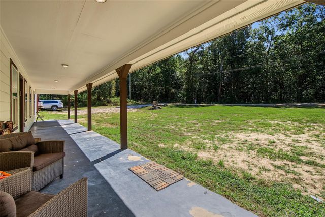 282 E Slumberlane Drive, Livingston, TX 77351