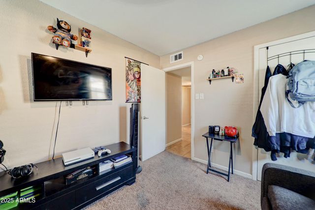 4727 W NORTHVIEW Avenue, Glendale, AZ 85301