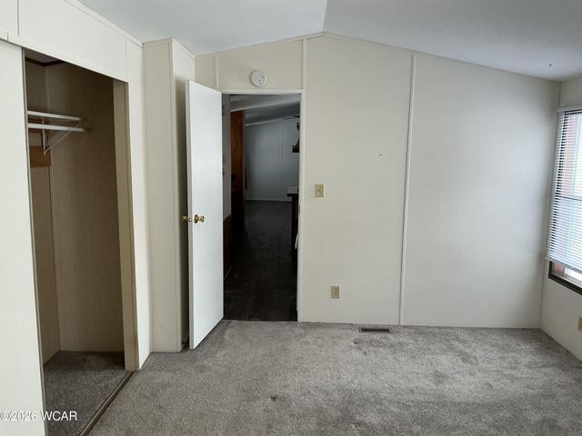 32 Lakeside Drive, Lima, OH 45804