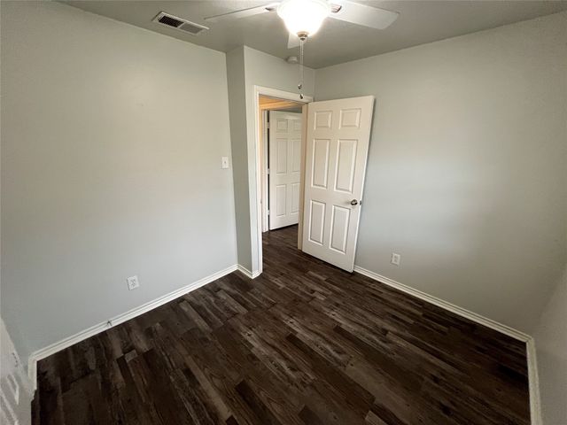 1841 S Perry Road, Carrollton, TX 75006