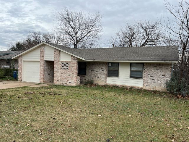 1841 S Perry Road, Carrollton, TX 75006