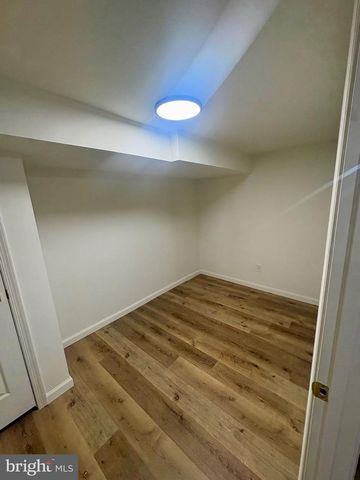 326 STEMMERS RUN RD, Baltimore, MD 21221