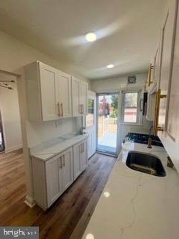 326 STEMMERS RUN RD, Baltimore, MD 21221