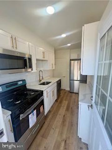 326 STEMMERS RUN RD, Baltimore, MD 21221
