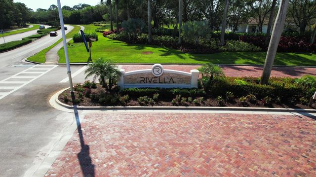 186 SE Fiore Bello, Port St Lucie, FL 34952