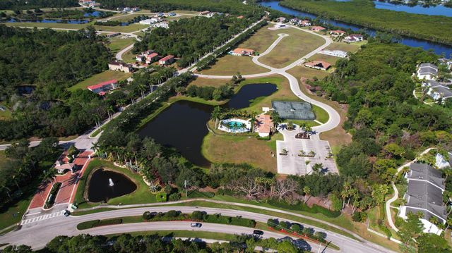 186 SE Fiore Bello, Port St Lucie, FL 34952
